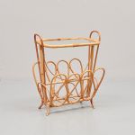 1056 2580 MAGAZINE RACK